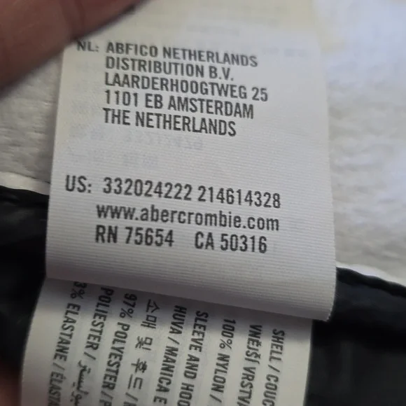 Hollister White Quilted Jacket - Size  S - Picture 7 of 8